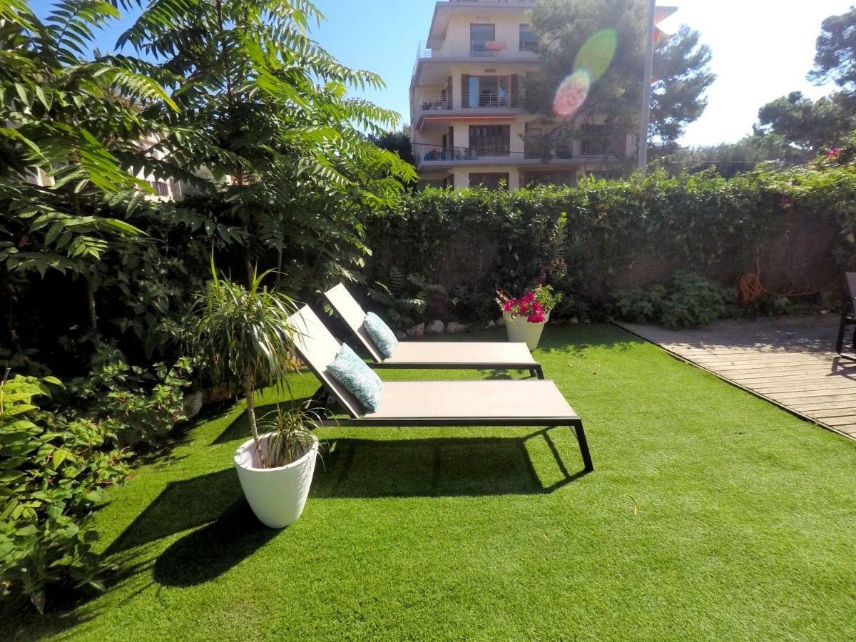 Beach House Castelldefels Dış mekan fotoğraf