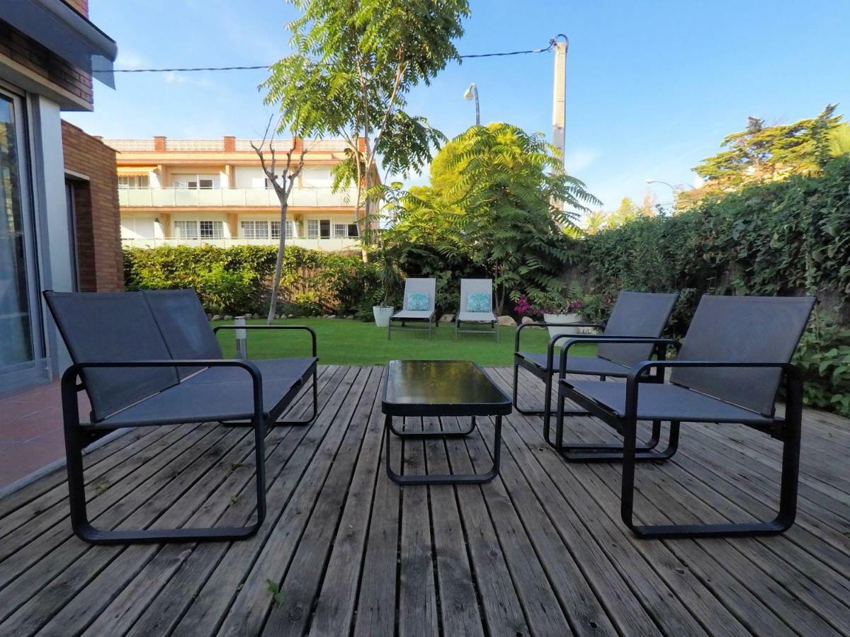 Beach House Castelldefels Dış mekan fotoğraf