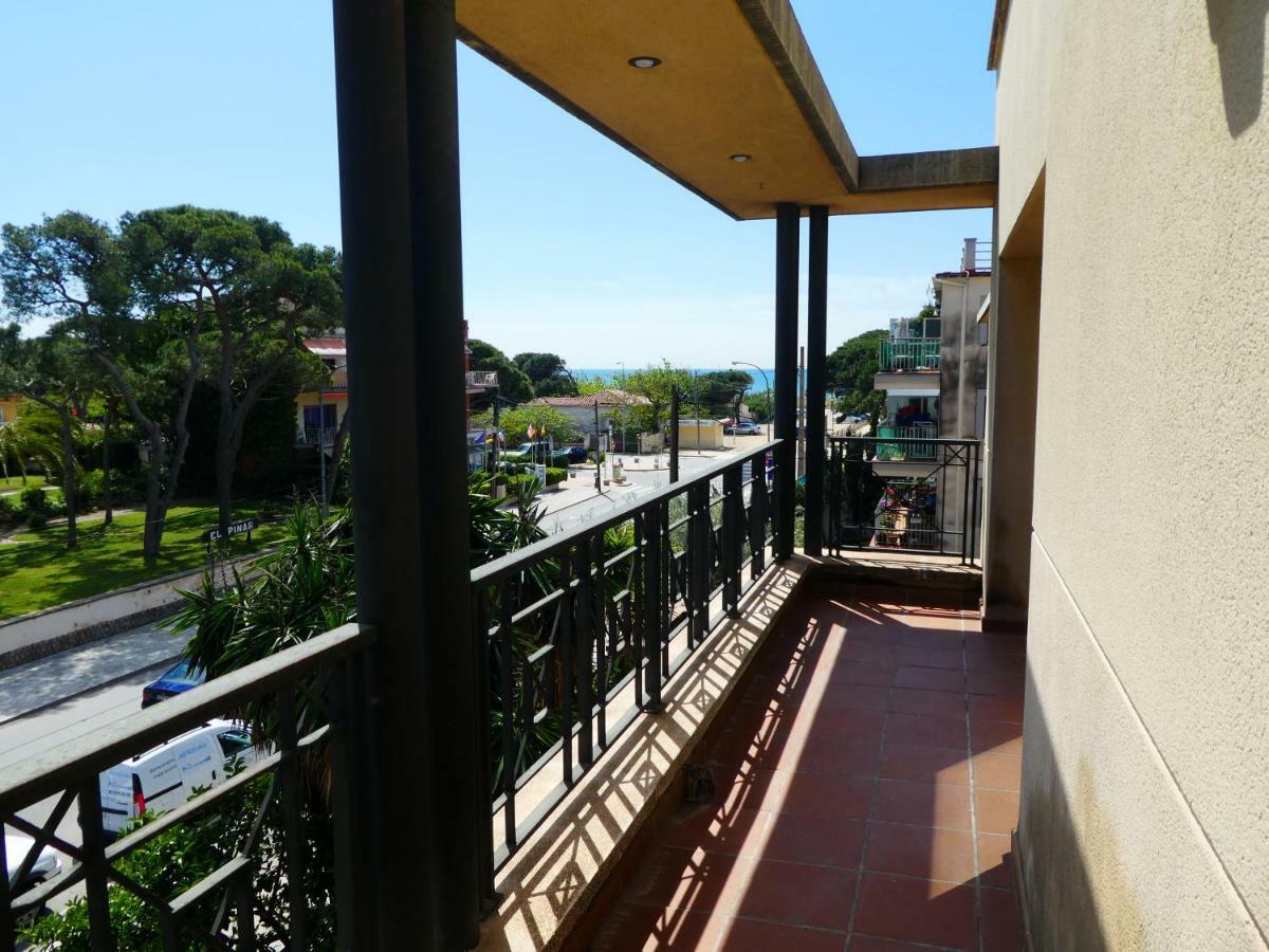 Beach House Castelldefels Dış mekan fotoğraf